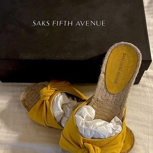 New in box SaksFifth espadrille-5